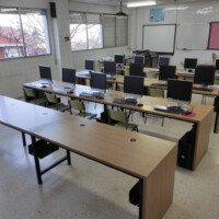 Proyector en aula de formación. Proyector en aula de formación.